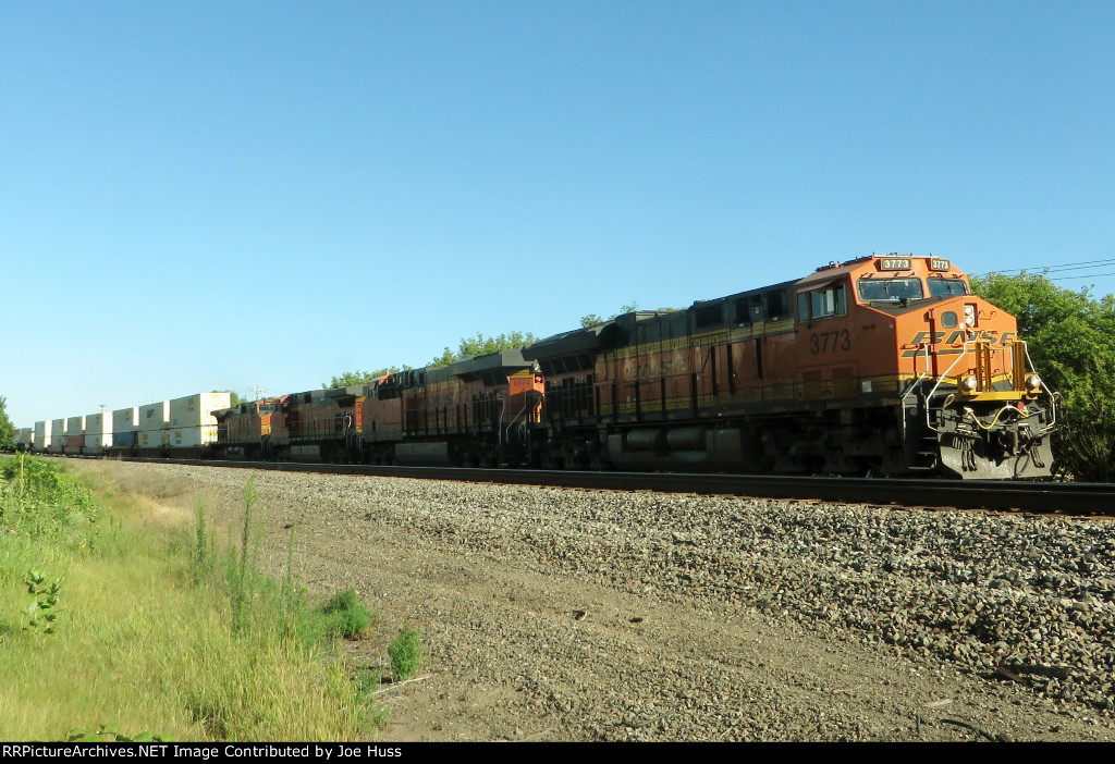 BNSF 3773 East